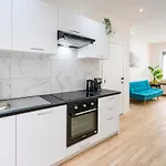 Charming Central Cityflats